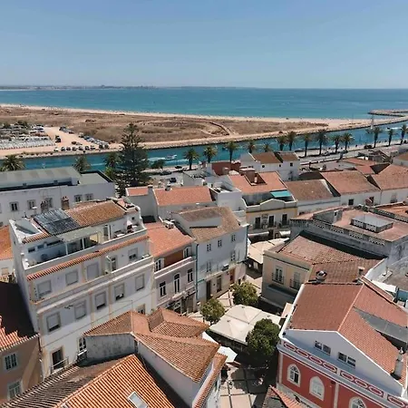Sea View In Historic Centre Apartment *