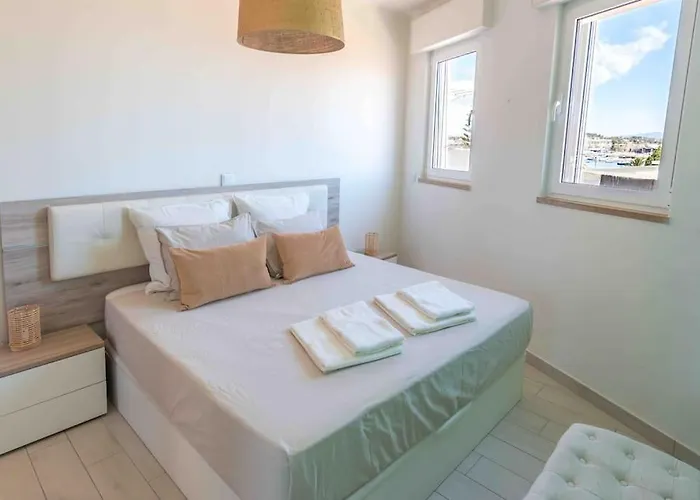 Sea View In Historic Centre Appartamento *